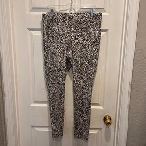 NWT Old Navy Stevie High Rise Animal Print Leggings Womens Large Classic Neutral